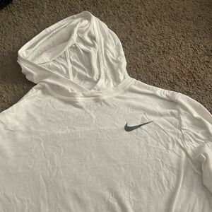Nike girls runningng long sleeve with hood